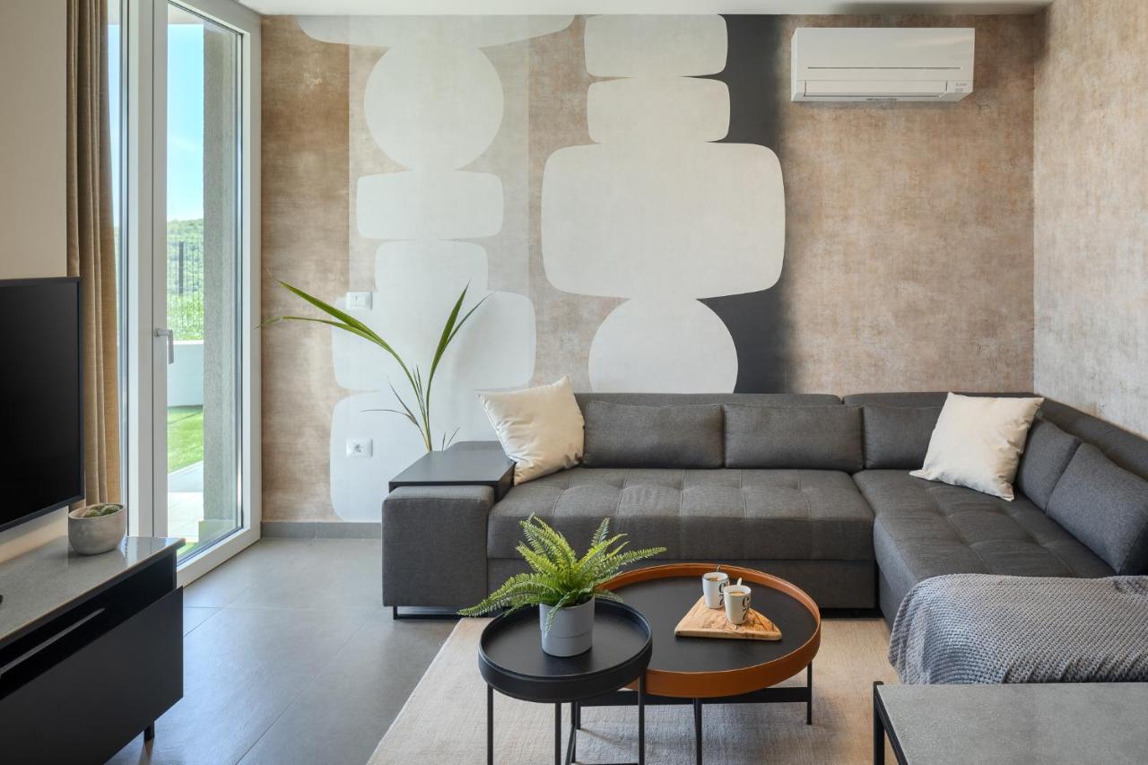 Royal Hilltop Residence 라빈 외부 사진